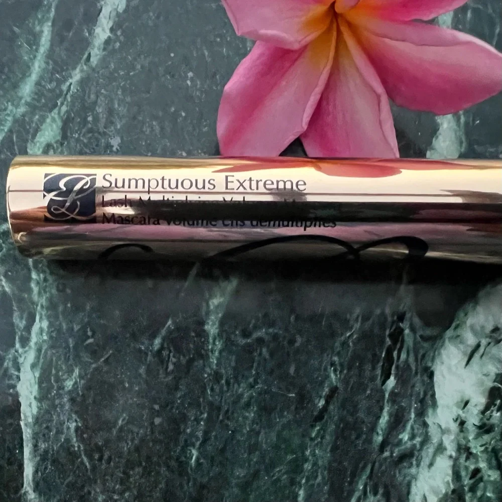Estee Lauder Sumptuous Extreme Lash Multiplying Volume Mascara, Extreme Black